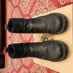 Clarks Orinoco Mid Chelsea Boot 8.5